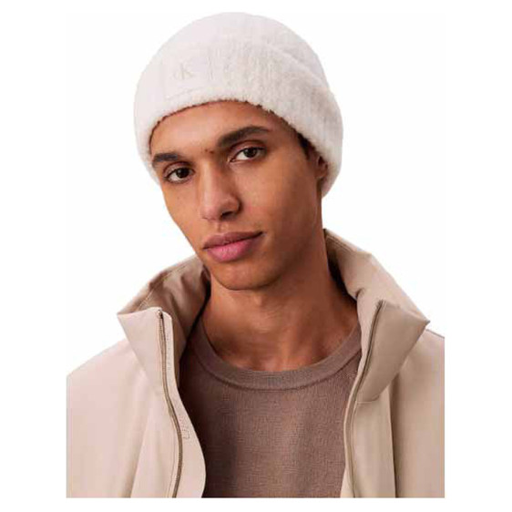 detail Calvin Klein dámská čepice LV04D8065G FUP Lily White