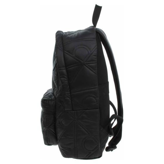 detail Calvin Klein dámský batoh LV04D3141G UB1 Black