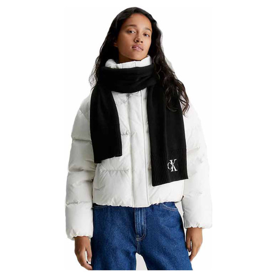detail Calvin Klein dámská šála K60K611262 BDS Black